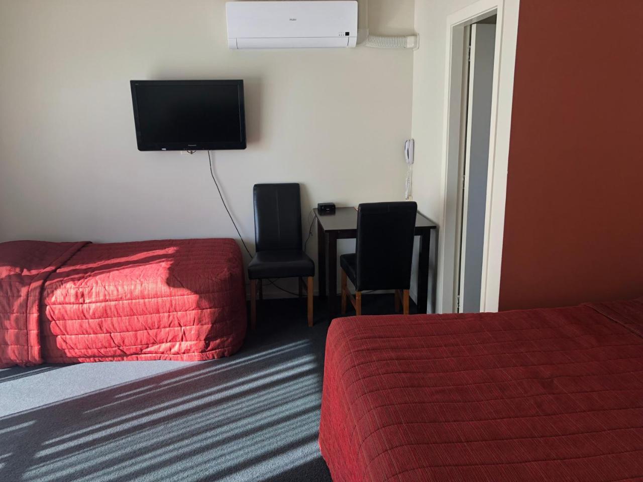 Middlepark Motel Крайстчёрч Экстерьер фото